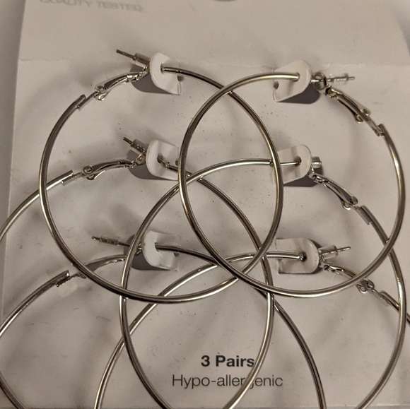 Earrings bundle - Picture 3 of 3